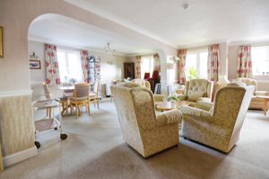 RESIDENTS LOUNGE- click for photo gallery